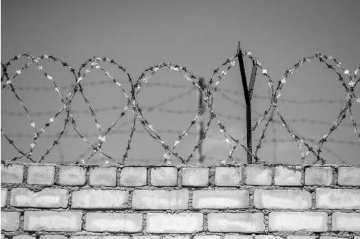 Гісторыі сем'яў беларускіх палітвязняў: Падзеленыя кратамі